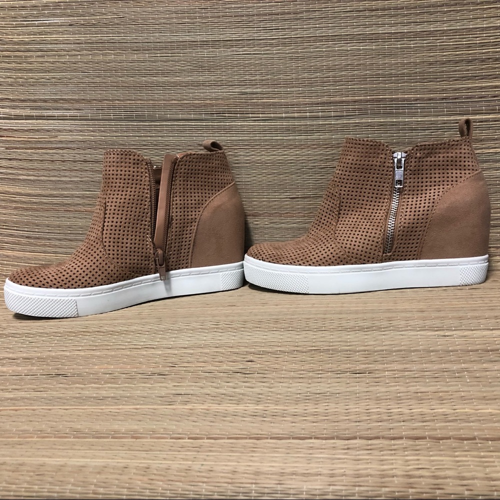 Brash | NWOT Ankle Boot